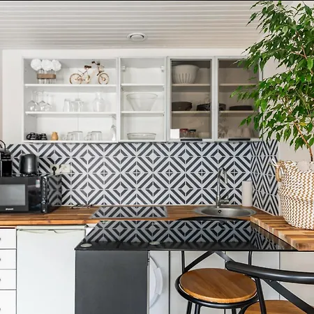 Holiday home Maisonnette Jardin *