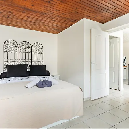 בית נופש Maisonnette Jardin Mérignac