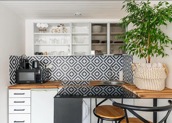 Holiday home Maisonnette Jardin *