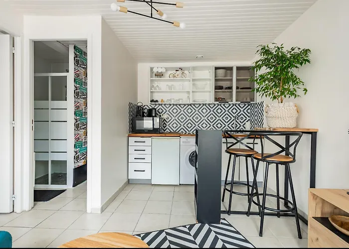 Holiday home Maisonnette Jardin Merignac (Gironde)